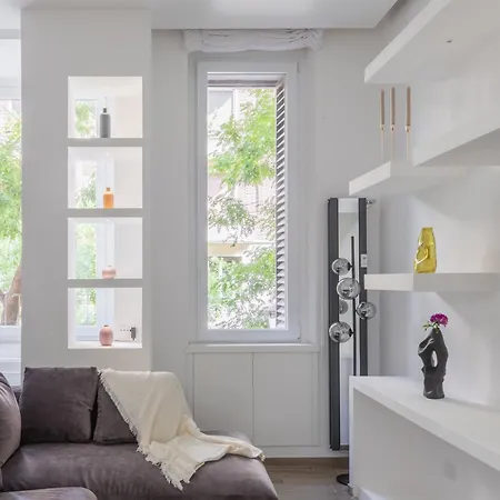 Iflat Sleek & Sunlit Near The Vatican Apartman *
