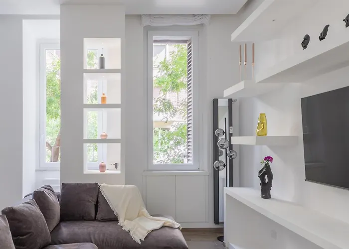 Iflat Sleek & Sunlit Near The Vatican Apartman *