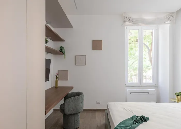 Iflat Sleek & Sunlit Near The Vatican Róma